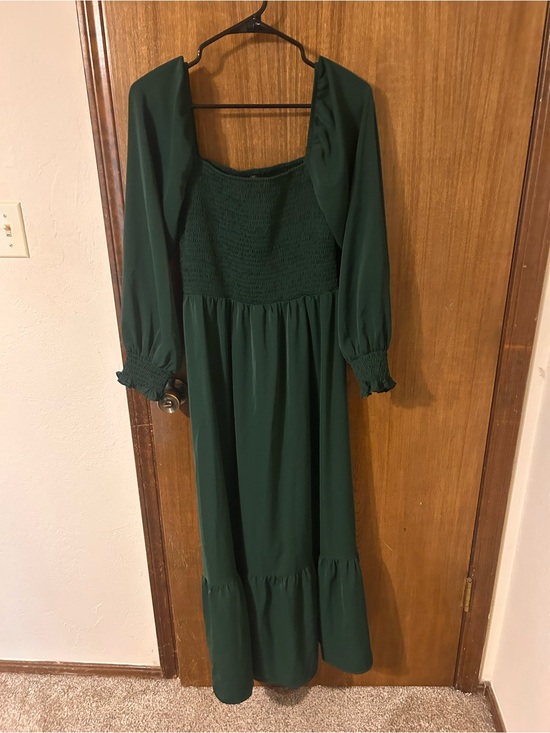 Dresses & Skirts - Classic Dark Green Long Sleeve Maxi Dress